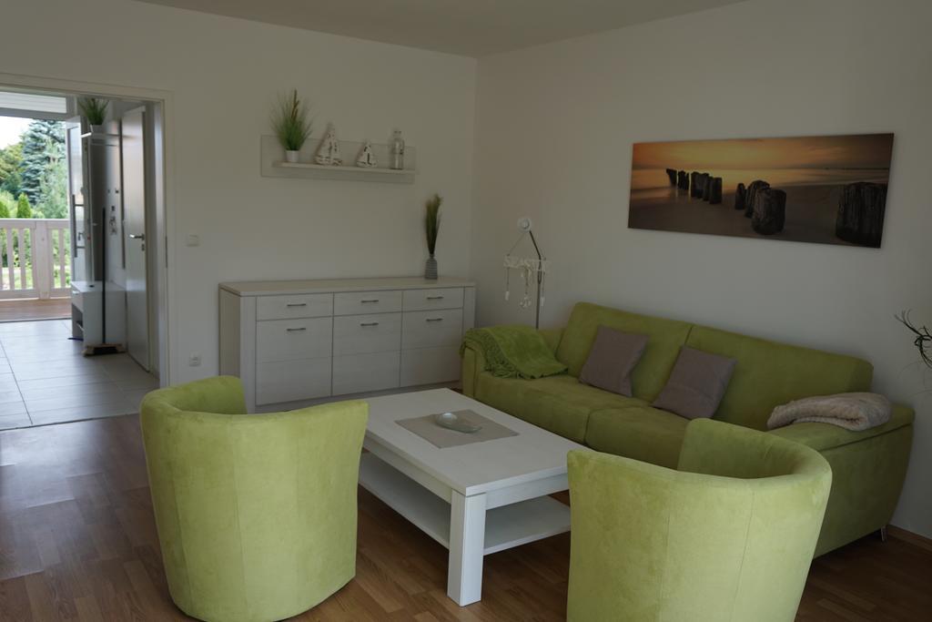 Ferienwohnungen Ruegen Findling Breege Buitenkant foto