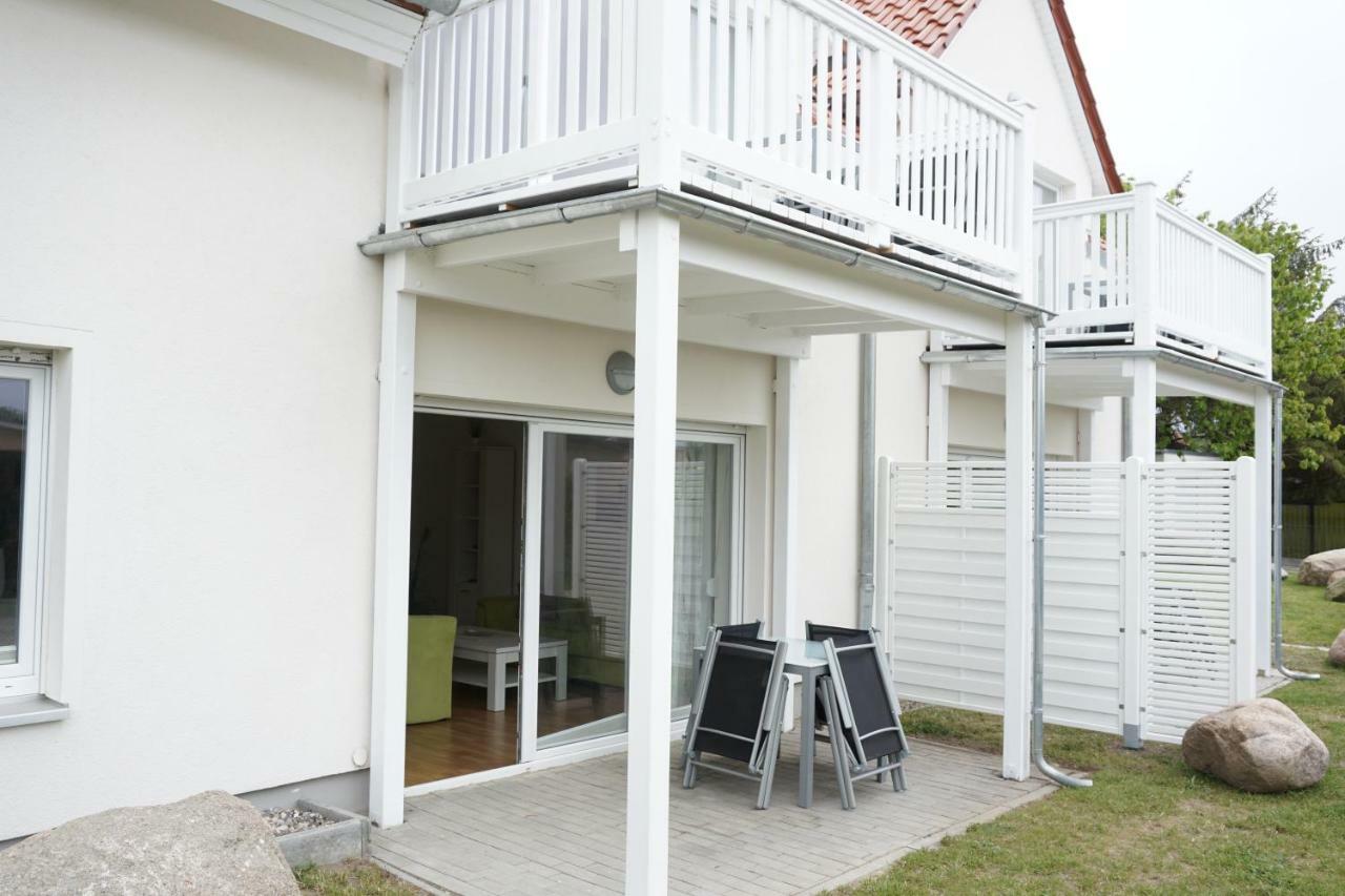 Ferienwohnungen Ruegen Findling Breege Buitenkant foto