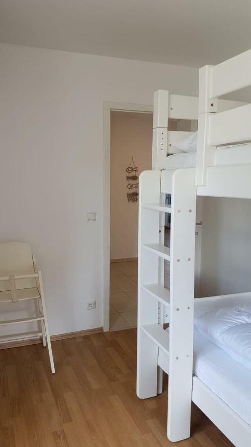 Ferienwohnungen Ruegen Findling Breege Buitenkant foto